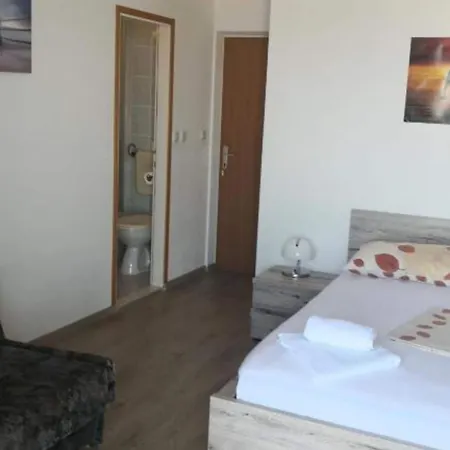One-bedroom With Terace With Sea View Lägenhet Hvar Town