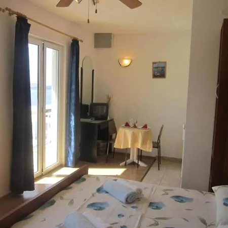 One-bedroom With Terace With Sea View * Hvar Town
