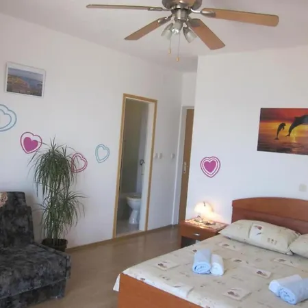 Lägenhet One-bedroom With Terace With Sea View