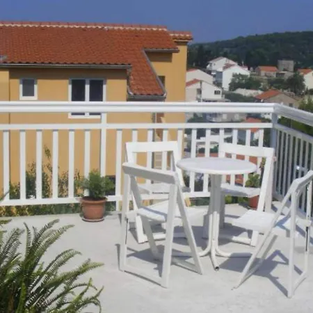 One-bedroom With Terace With Sea View Lägenhet Hvar Town