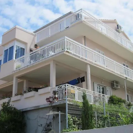 Lägenhet One-bedroom With Terace With Sea View Hvar Town