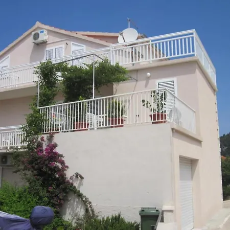 Lägenhet One-bedroom With Terace With Sea View Hvar Town